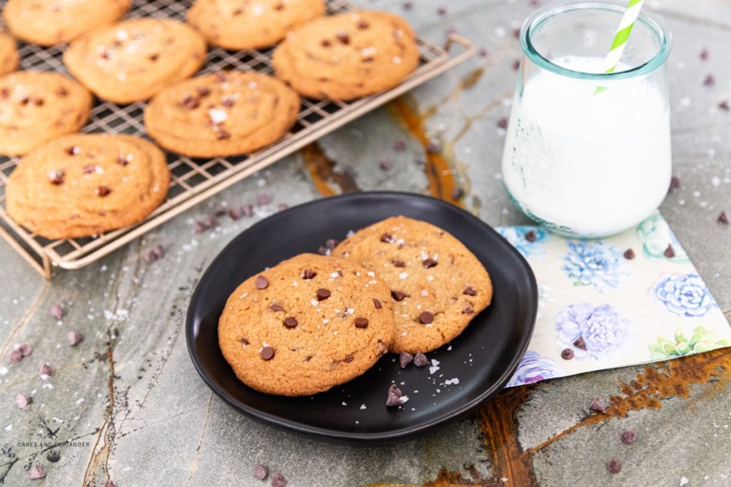 gluten free cookies and milk